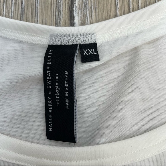 Halle Berry x Sweaty Betty Frankie Tank Top - Picture 5 of 8